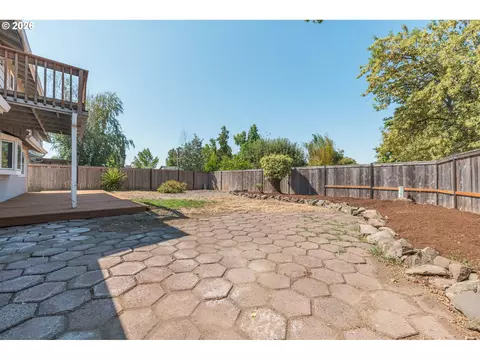 Exterior - 3759 Keeler Ave, Eugene, OR 97401 photo 9 of 9