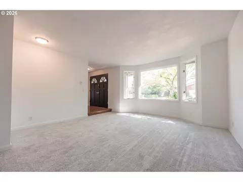 Living - 3759 Keeler Ave, Eugene, OR 97401 photo 2 of 9