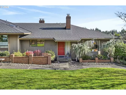 45 Condolea Ct, Lake Oswego, OR 97035