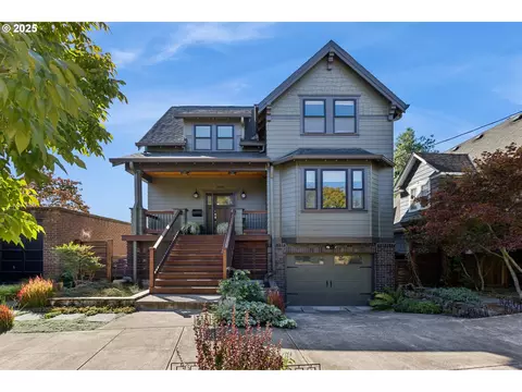 2040 NE Alameda Dr, Portland, OR 97212