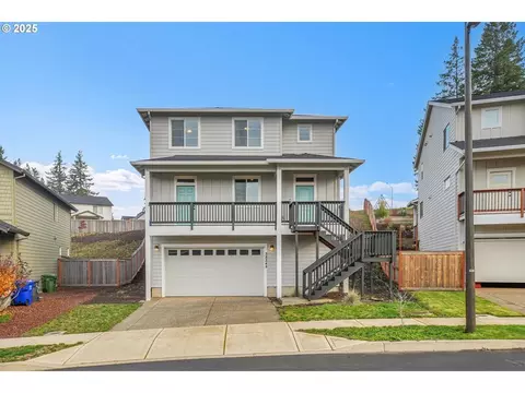 38249 Mulberry St, Sandy, OR 97055