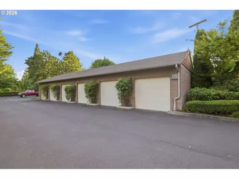 Exterior - 347 Rustic Pl #26, Eugene, OR 97401 photo 5 of 10