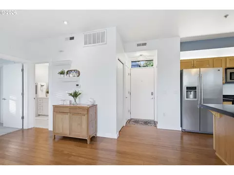 Entry Way - 347 Rustic Pl #26, Eugene, OR 97401 photo 1 of 1
