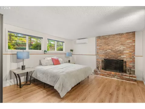 Other - 105 W 35th Pl, Eugene, OR 97405 photo 5 of 12