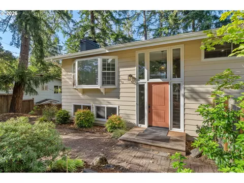 Other - 105 W 35th Pl, Eugene, OR 97405 photo 9 of 12