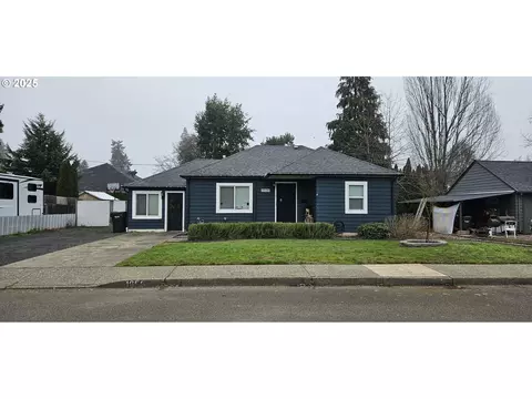 1656 W Brown Ave, Roseburg, OR 97470