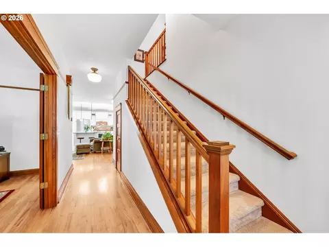 Entry Way - 34671 Matthews Rd, Eugene, OR 97405 photo 1 of 1