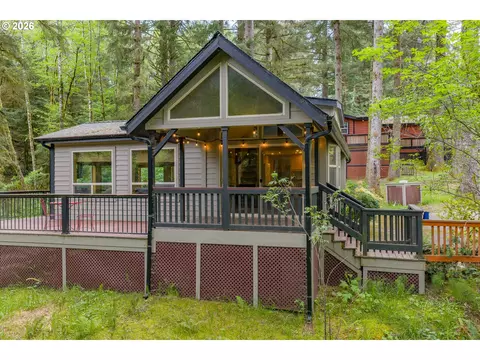 19921 Whaleshead Rd, Brookings, OR 97415