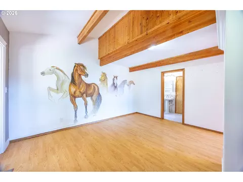 Bedroom - 5424 Little River Rd, Glide, OR 97443 photo 5 of 6