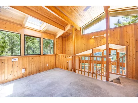 Living - 5424 Little River Rd, Glide, OR 97443 photo 7 of 7