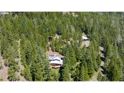 View/Area - 5424 Little River Rd, Glide, OR 97443 photo 1 of 7