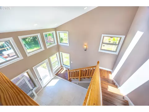 Entry Way - 5424 Little River Rd, Glide, OR 97443 photo 2 of 2