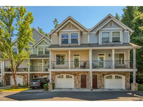 1910 NE 49th Way, Hillsboro, OR 97124