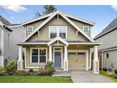 8965 N Clarendon Ave, Portland, OR 97203