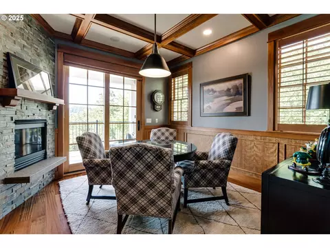 Dining - 2030 W 34th Ave, Eugene, OR 97405 photo 4 of 4