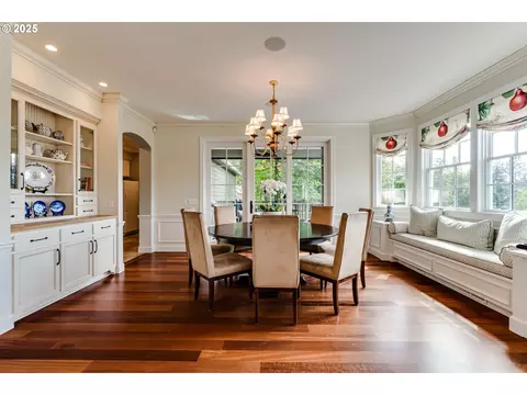 Dining - 2030 W 34th Ave, Eugene, OR 97405 photo 3 of 4