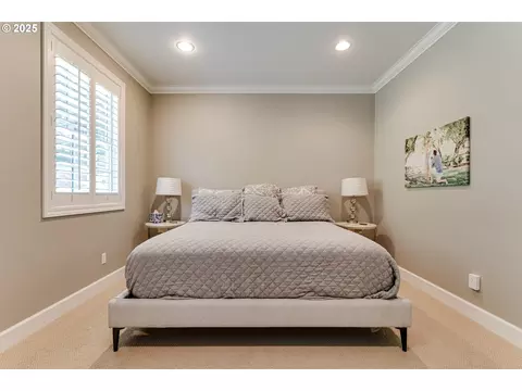 Bedroom - 2030 W 34th Ave, Eugene, OR 97405 photo 3 of 5