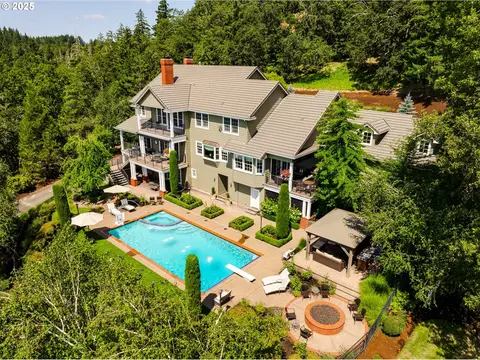 Exterior - 2030 W 34th Ave, Eugene, OR 97405 photo 2 of 6