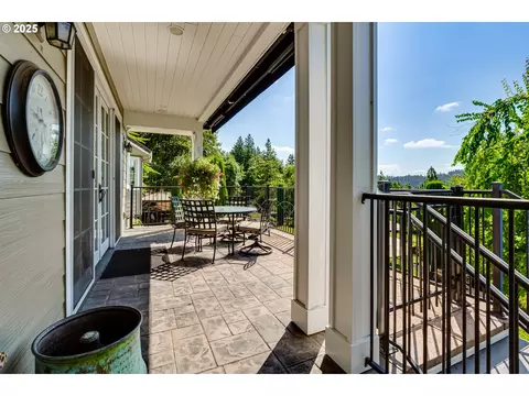 Exterior - 2030 W 34th Ave, Eugene, OR 97405 photo 6 of 6