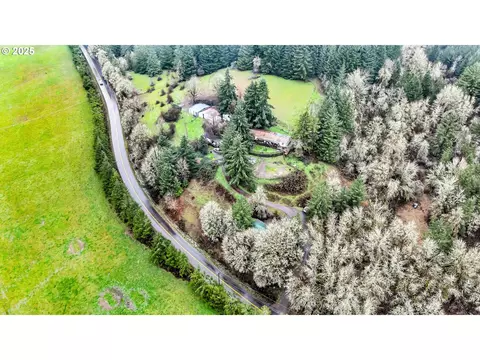 17600 NW Panther Creek Rd, Carlton, OR 97111