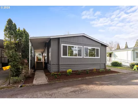 1400 S Elm St #76, Canby, OR 97013