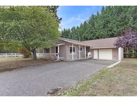 330 SE Neal Ln, Myrtle Creek, OR 97457