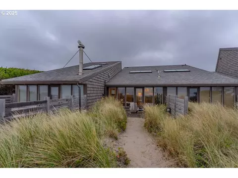 169 Salishan Dr #F, Gleneden Beach, OR 97388