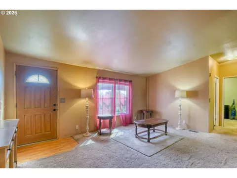 3022 SW River View Dr, Pendleton, OR 97801 photo 4