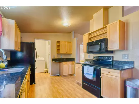 3022 SW River View Dr, Pendleton, OR 97801 photo 9