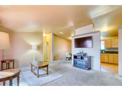 3022 SW River View Dr, Pendleton, OR 97801 photo 5