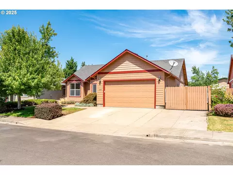 370 Camrin Loop, Creswell, OR 97426