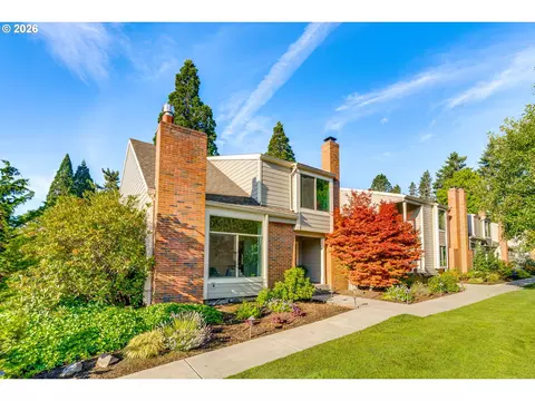 1796 Bonniebrae Dr, Lake Oswego, OR 97034