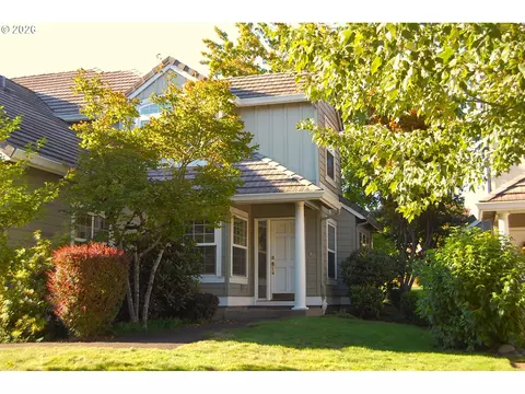 15639 NW Clubhouse Dr, Portland, OR 97229