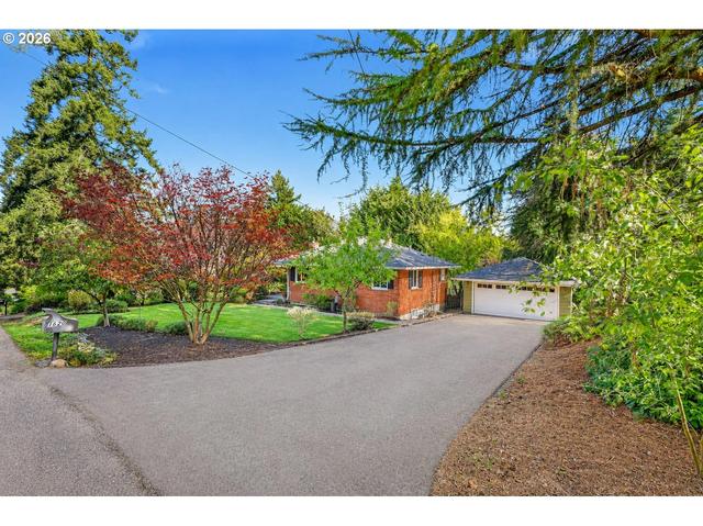 1620 SW Maplecrest Dr, Portland, OR 97219