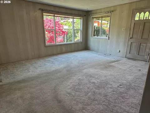 Living - 11792 Orchard Ave, Mapleton, OR 97453 photo 3 of 3