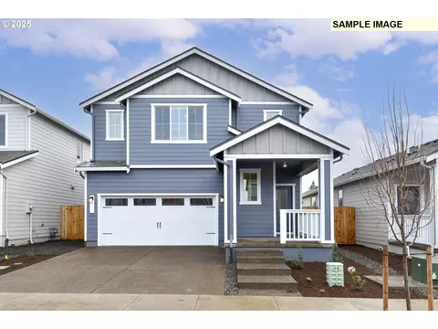 1102 Parkside Ave, Woodburn, OR 97071