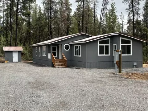 17717 Highway 58, Crescent Lake, OR 97733