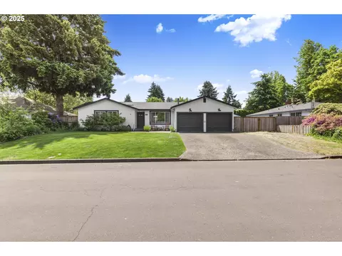 374 Carthage Ave, Eugene, OR 97404