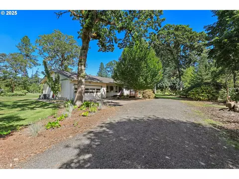 88885 Conrad Rd, Veneta, OR 97487
