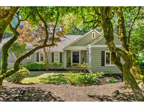 7820 SW Linden Rd, Portland, OR 97225