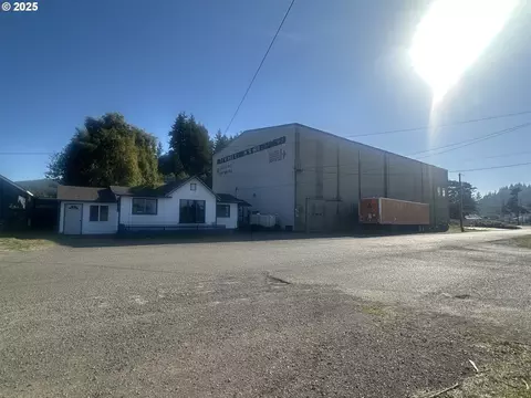 700 Park Ave #703625, Lakeside, OR 97449