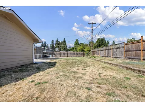 Exterior - 2653 Newcastle St, Eugene, OR 97404 photo 8 of 8