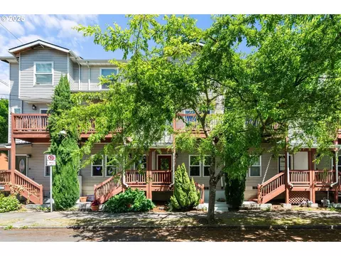 8739 N Crawford St, Portland, OR 97203