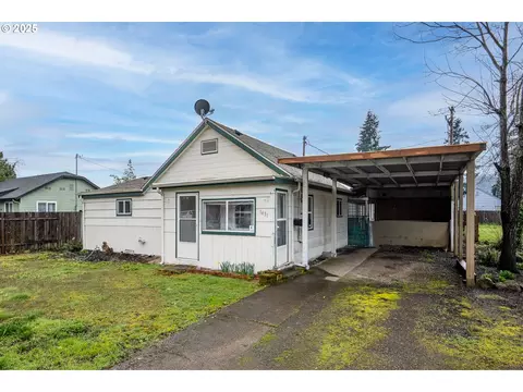 1431 E St, Springfield, OR 97477