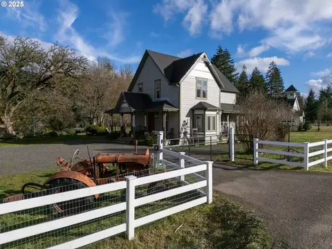 72807 London Rd, Cottage Grove, OR 97424