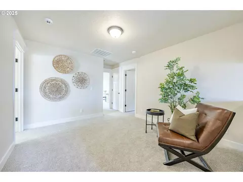 Entry Way - 3467 Timberbrook Way, Eugene, OR 97405 photo 3 of 3