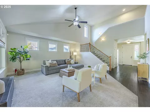 Living - 3467 Timberbrook Way, Eugene, OR 97405 photo 6 of 8