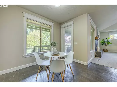 Dining - 3467 Timberbrook Way, Eugene, OR 97405 photo 1 of 2