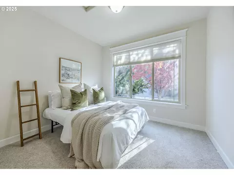Bedroom - 3467 Timberbrook Way, Eugene, OR 97405 photo 4 of 7