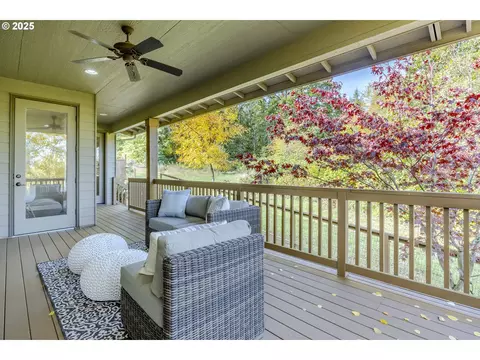 Exterior - 3467 Timberbrook Way, Eugene, OR 97405 photo 5 of 7